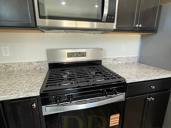 Building Photo - 3115 Carpenter Rd