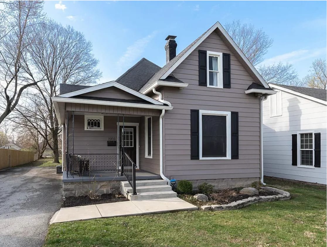 4 Bedroom, Two Story House - 4 Bedroom, Two Story House