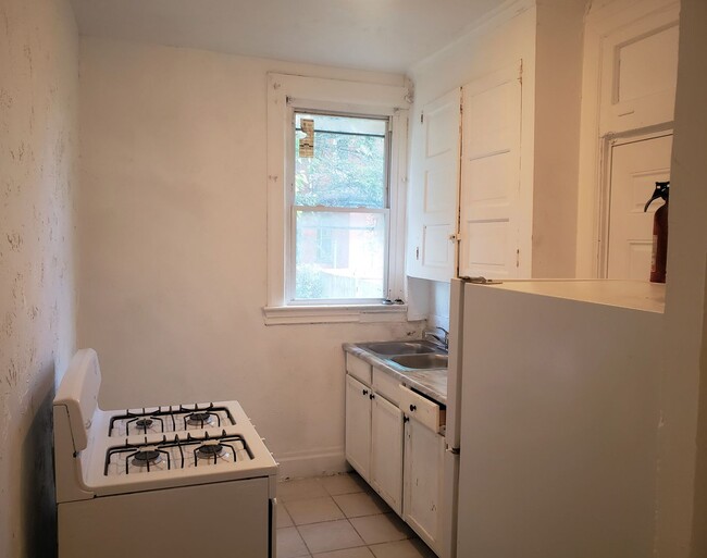Building Photo - 513-515 Lincoln Avenue