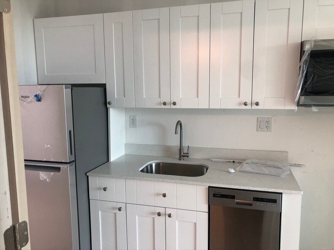 Foto principal - 4100 Davie Rd