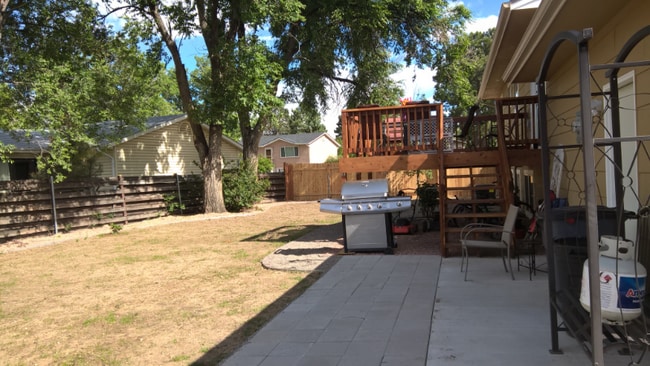 Foto del edificio - 803 Potter Dr