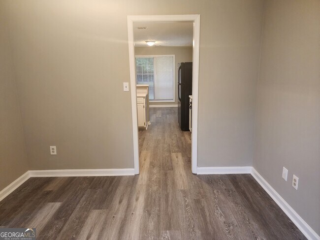 Building Photo - 263 Northwind Dr
