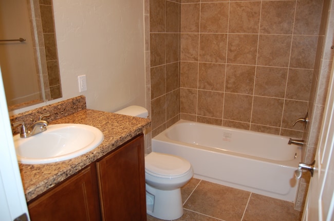Building Photo - 412 Sunrise Ct