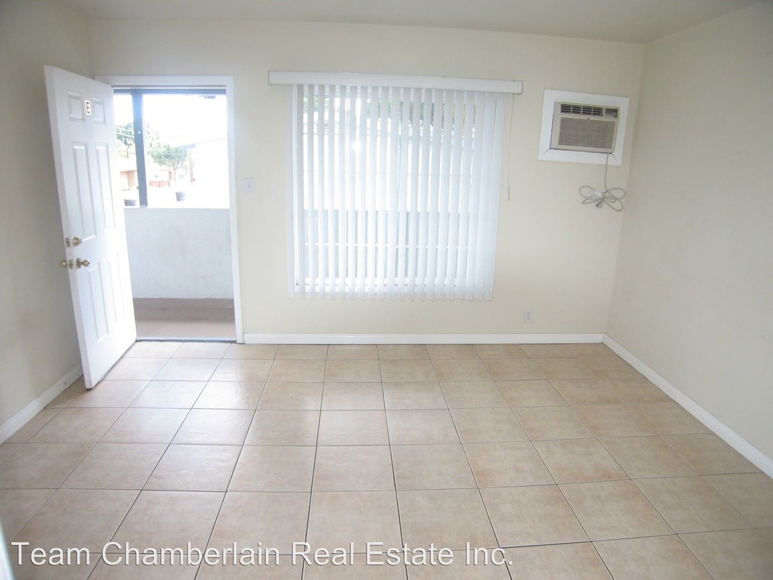 Foto del edificio - 7634-7634 Comstock Ave