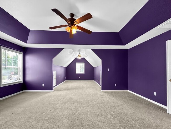 Building Photo - 931 Maple Leaf Dr
