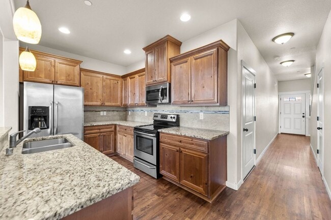 Foto del edificio - Luxury Townhome in Ridgefield