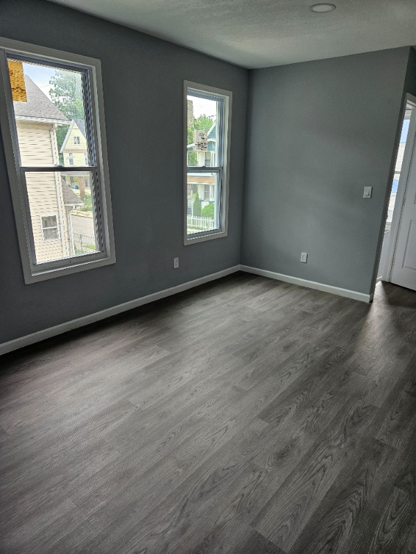1002 E 76th St Cleveland, OH 44103 – photo 4