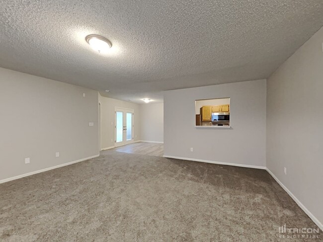 Building Photo - 1679 Long Lake Dr