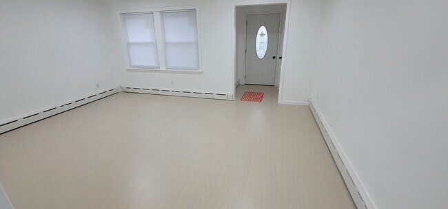 Foto del edificio - 214 Jackson Ave