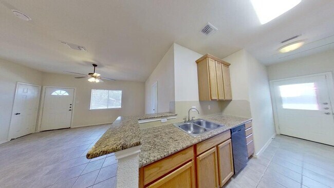 Foto del edificio - 627 Luther Dr