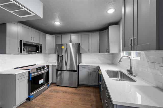 Foto del edificio - 10430 Las Brisas Dr