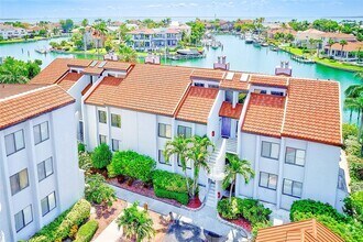 Building Photo - 557 Pinellas Bayway S