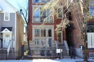 Building Photo - 1855 W Armitage Ave