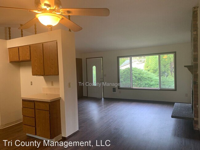 Building Photo - 3 br, 2 bath House - 3629 SE 151st Ave