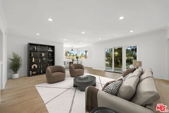 Building Photo - 222 7th St Building Photo - 222 7th St