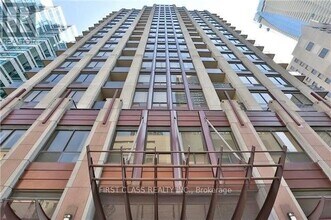 Building Photo - 85 Bloor St E
