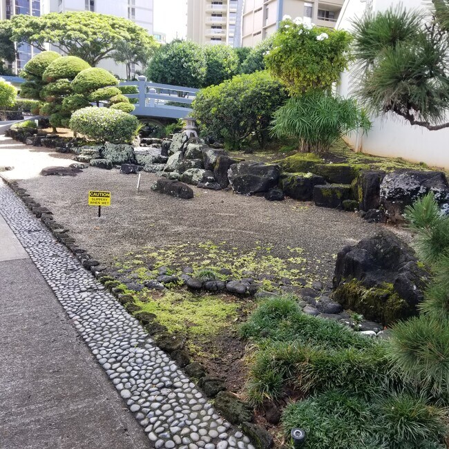 Building Photo - 2029 Nuuanu Ave