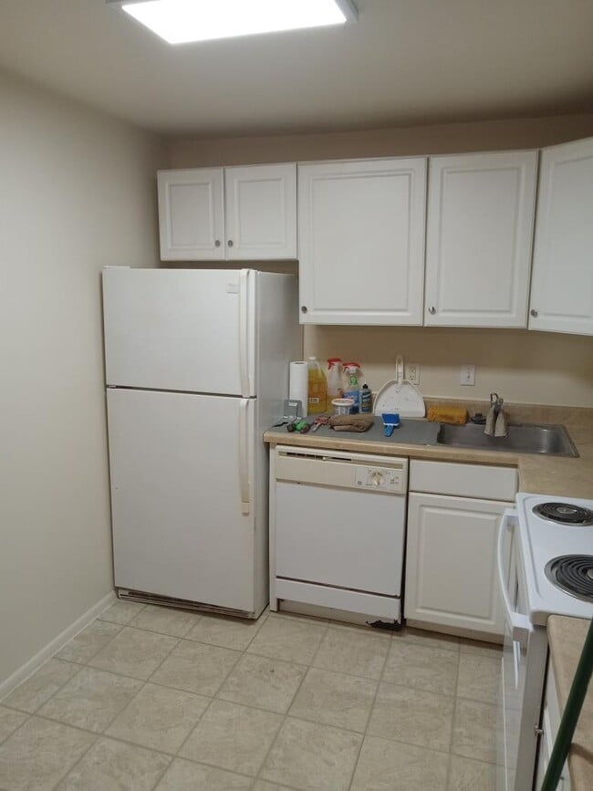 COCINA - 1001 White Oak Road