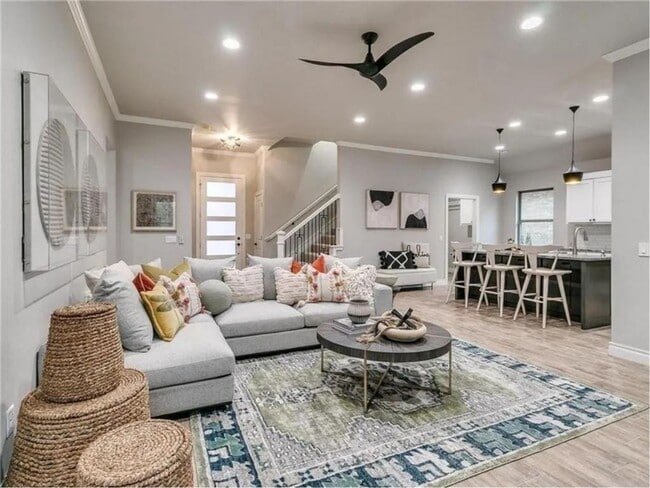 Building Photo - Gorgeous Newer Build! 4 Bed 3 Bath in Deer...