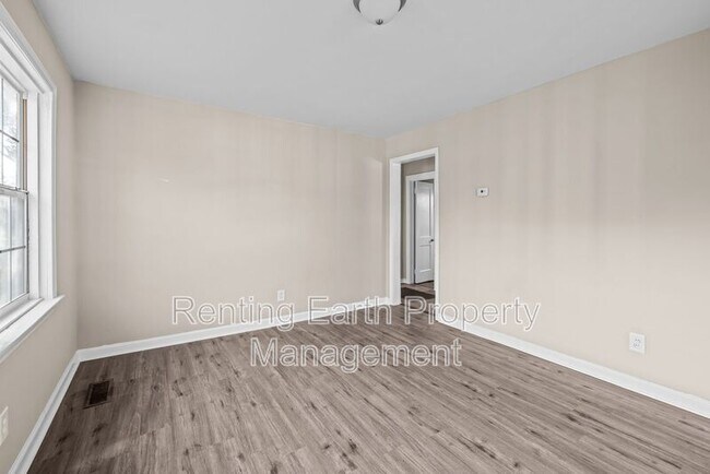 Foto del edificio - 2423 Circle Dr