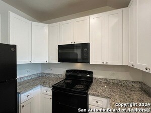 Building Photo - 6938 Crestway Rd