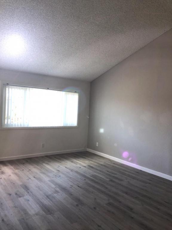Foto del edificio - 7401 Maple Street