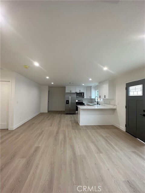 Foto principal - 17326 Kingsbury St