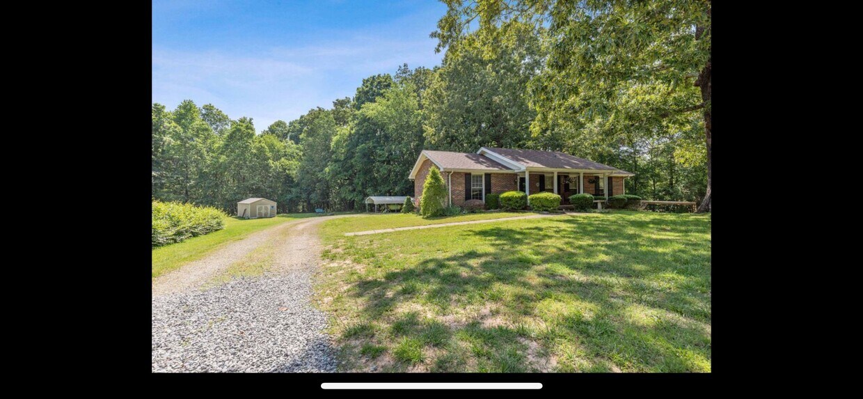Primary Photo - 1820 Whispering Hills Trl