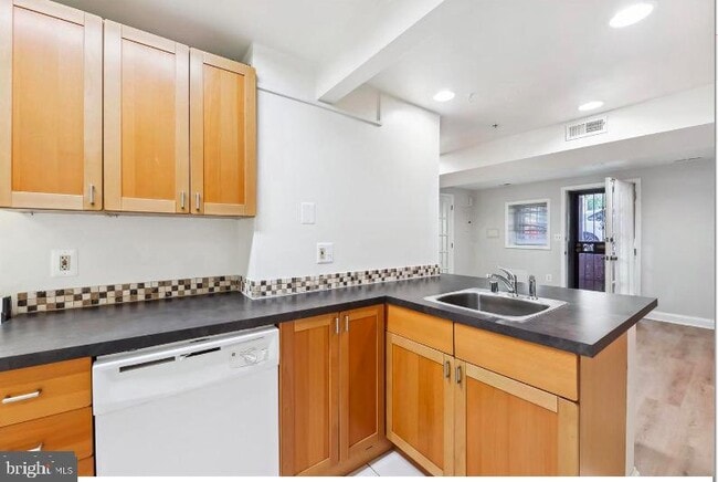 Foto del edificio - 2303 17th St NW