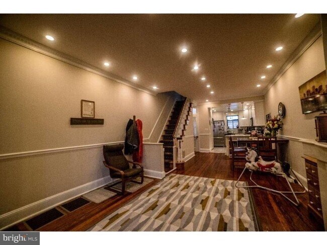 Foto del edificio - 792 N Croskey St