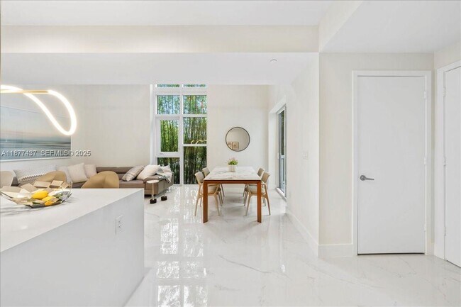 Foto del edificio - 455 NE 39th St