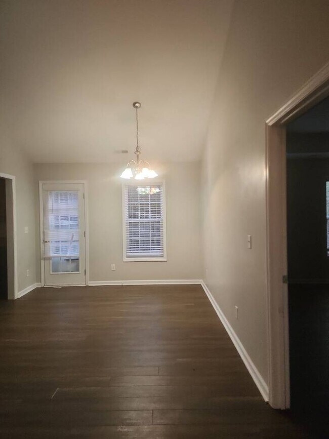 Foto del edificio - 122 Christy Dr