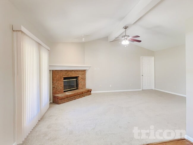 Building Photo - 4399 Princess Labeth Ct W