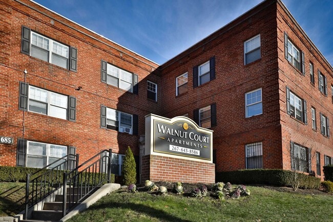 Building Photo - Walnut Court Apartments