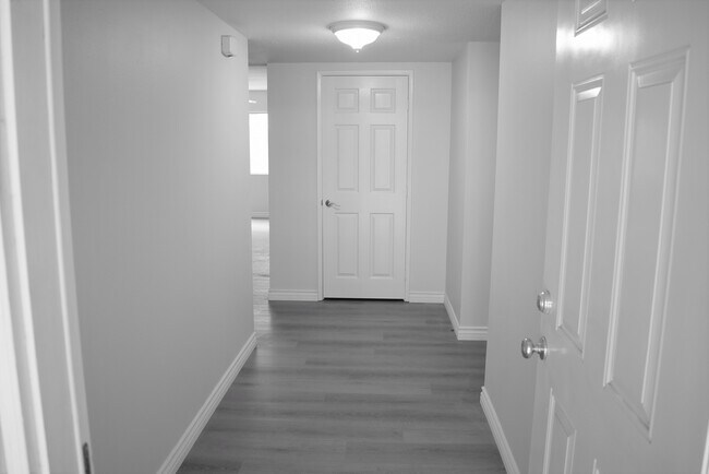 Foto del edificio - 16042 Waikiki Ln