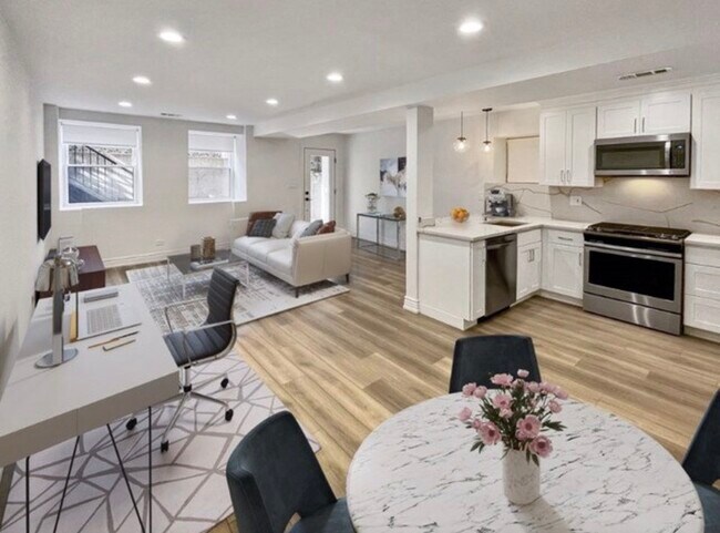 Foto del edificio - 1241 N Bosworth Ave