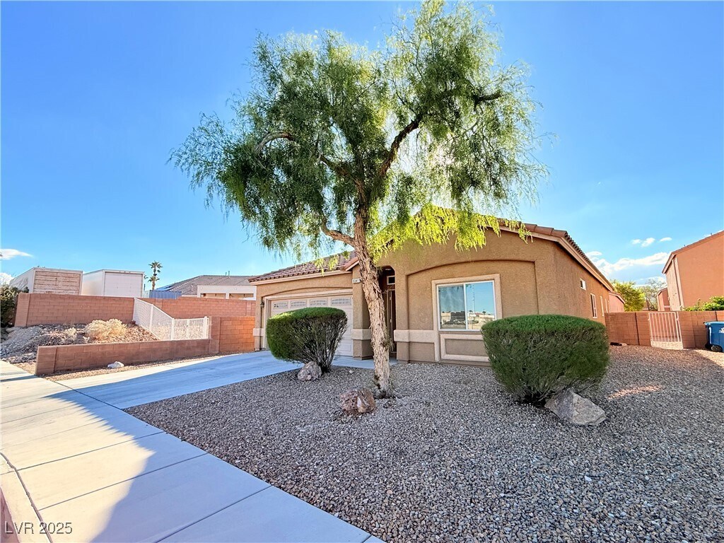 Foto principal - 6041 S Rosanna St