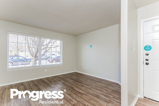 Building Photo - 4759 Loma Del Rey Cir