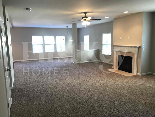 Building Photo - 3011 Sweetspire Rd