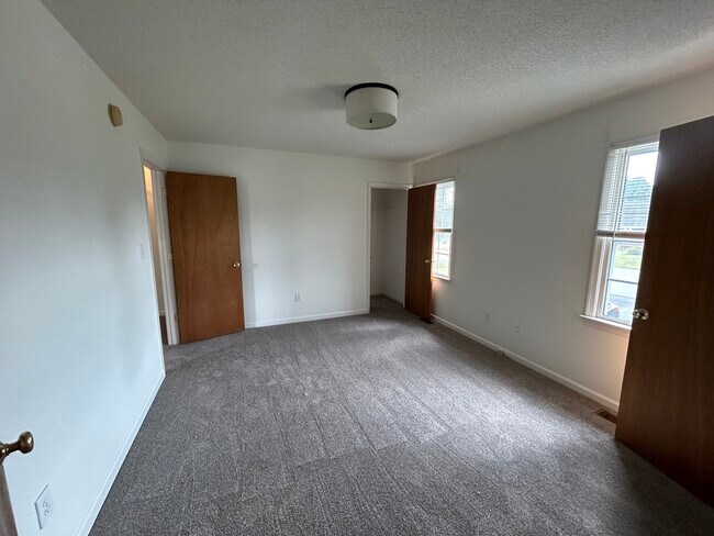 BR 1 - 609 Florence Ave