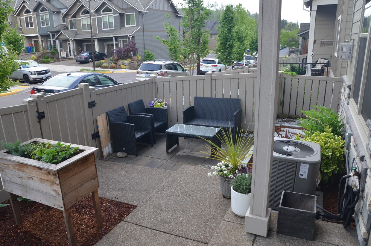 16177 SE Pyrite St, Damascus, OR 97089 Townhome Rentals in Damascus