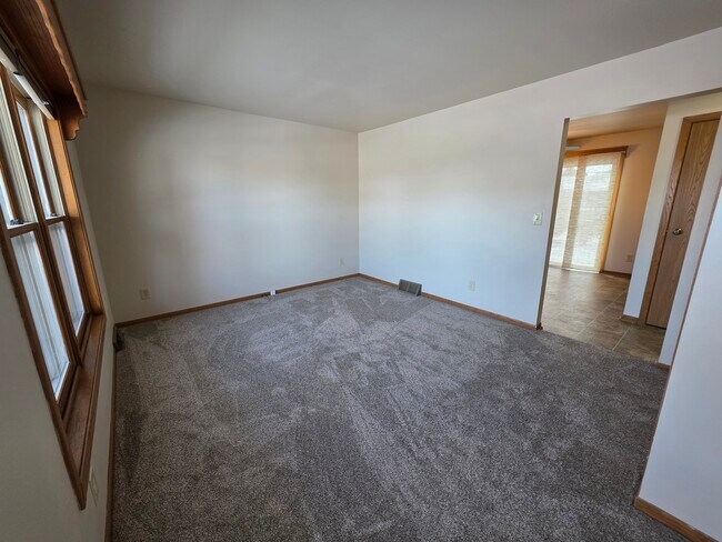 Sala de estar - 303 Thomas Dr