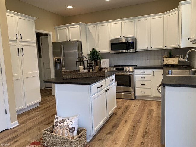 Building Photo - 2 br, 2.5 bath  - 7322 Watermark dr