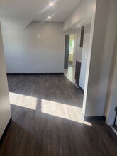 Building Photo - 383 Sayles St