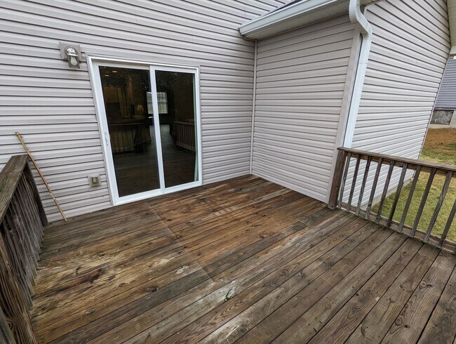 Foto del edificio - Columbia Great Family Home - Available July 6