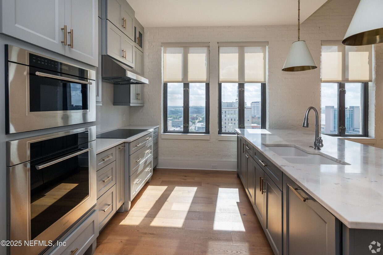 Foto principal - 112 Adams St