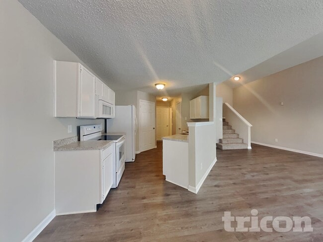 Foto del edificio - 4518 Redcliff S Ln