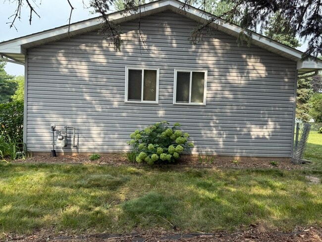 Building Photo - 1916 Turquoise Trl