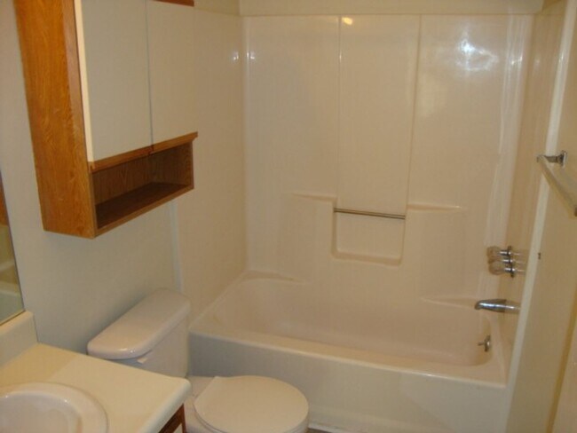 Foto del edificio - 930 Piercefield Dr