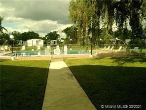 Foto del edificio - 6507 Winfield Blvd